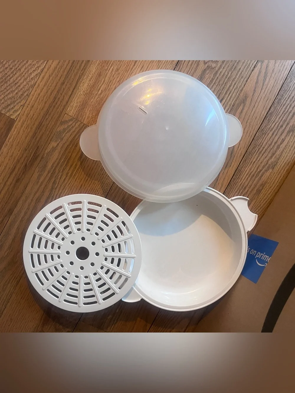 White Microwave Steamer with Lid & Tray - Home Kitchen